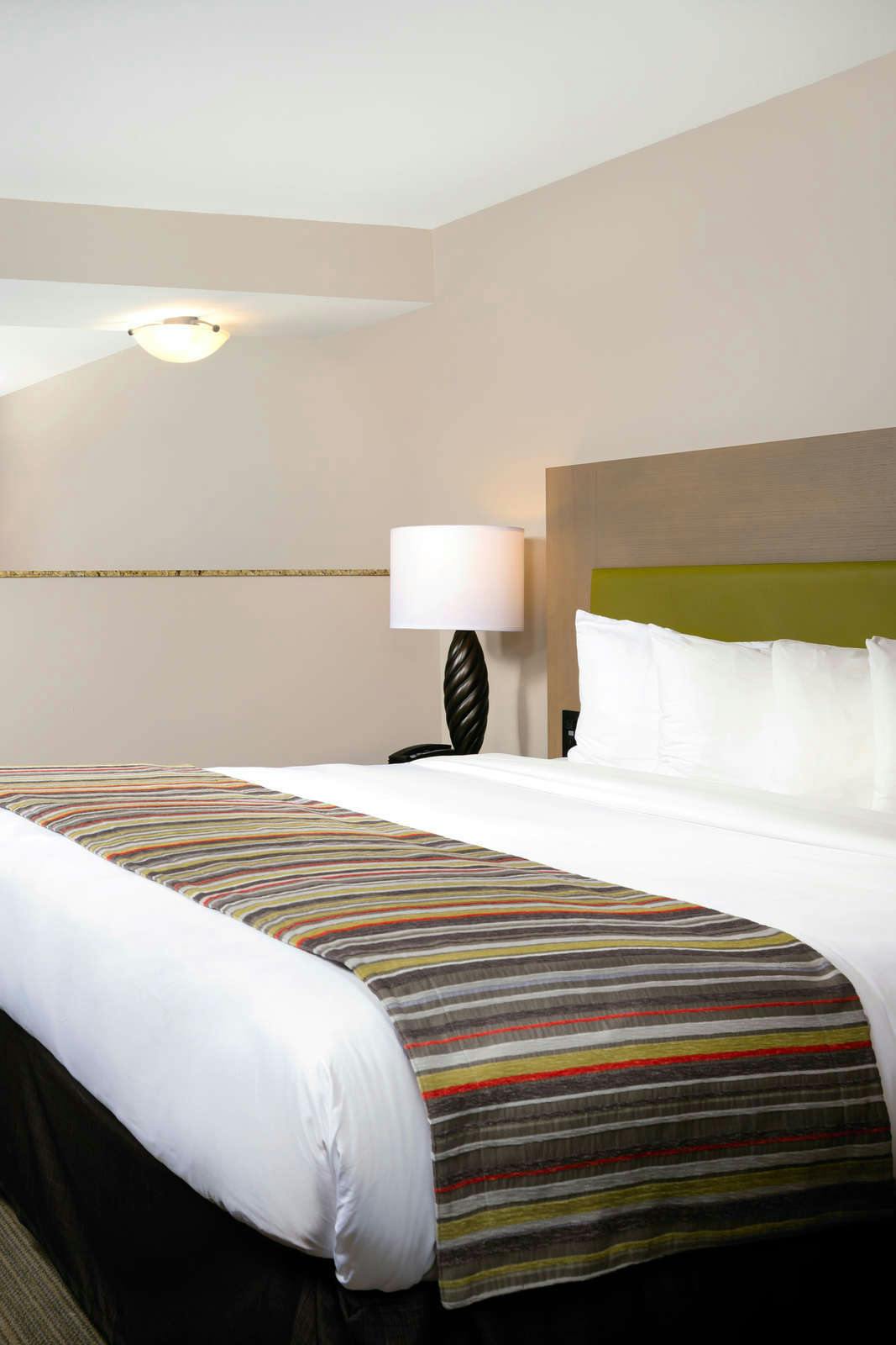 Hotel Country Inn & Suites by Radisson, Portland International Airport, OR photo 2