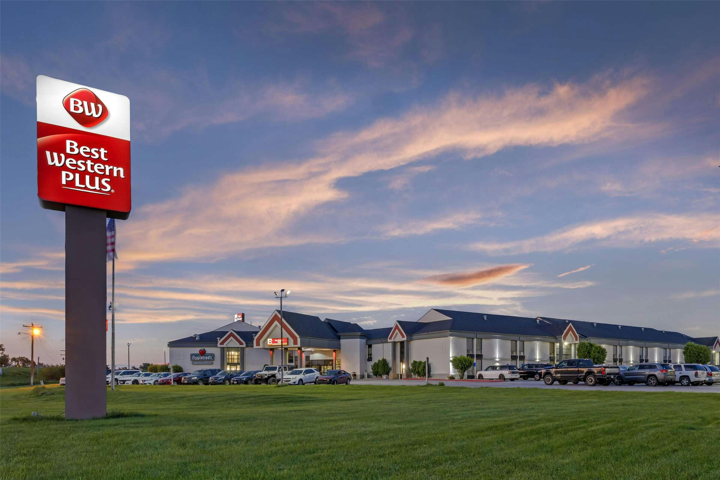 Best Western Plus York Hotel & Conference Center