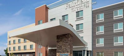Fairfield Inn & Suites by Marriott Milwaukee West