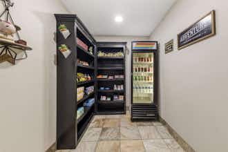 Hotel Best Western Plus Sand Bass Inn & Suites photo 5