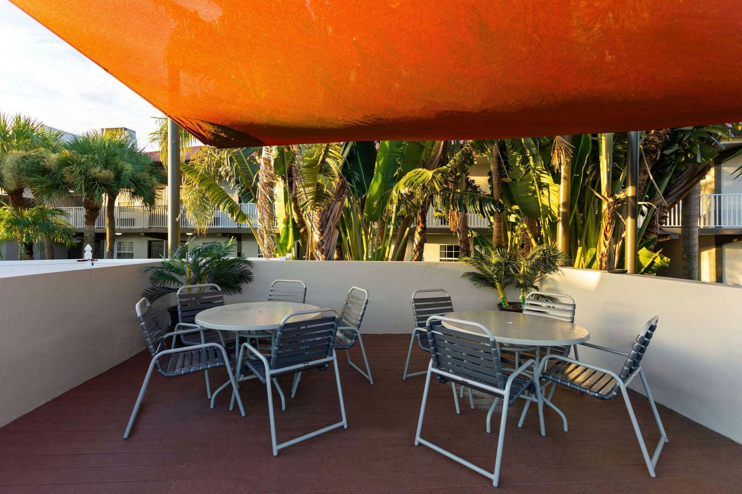 Hotel La Quinta Inn by Wyndham Cocoa Beach-Port Canaveral photo 5