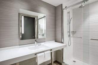 Hotel AC Hotel by Marriott Phoenix Biltmore photo 1