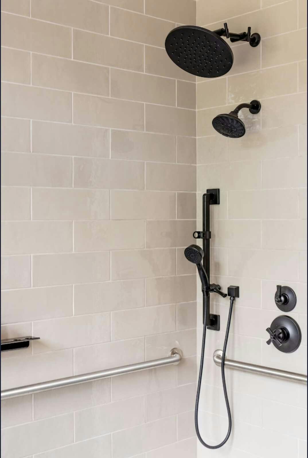 Hotel The Lodge at St. Edward Park photo 2