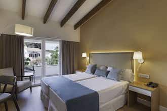 Hotel PortBlue Salgar photo 1