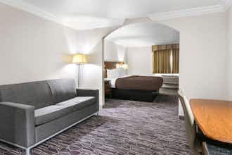 Hotel Sure Stay Plus Hotel By Best Western Benbrook Ft Worth photo 3