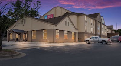 Sure Stay Plus Hotel By Best Western Coralville Iowa City