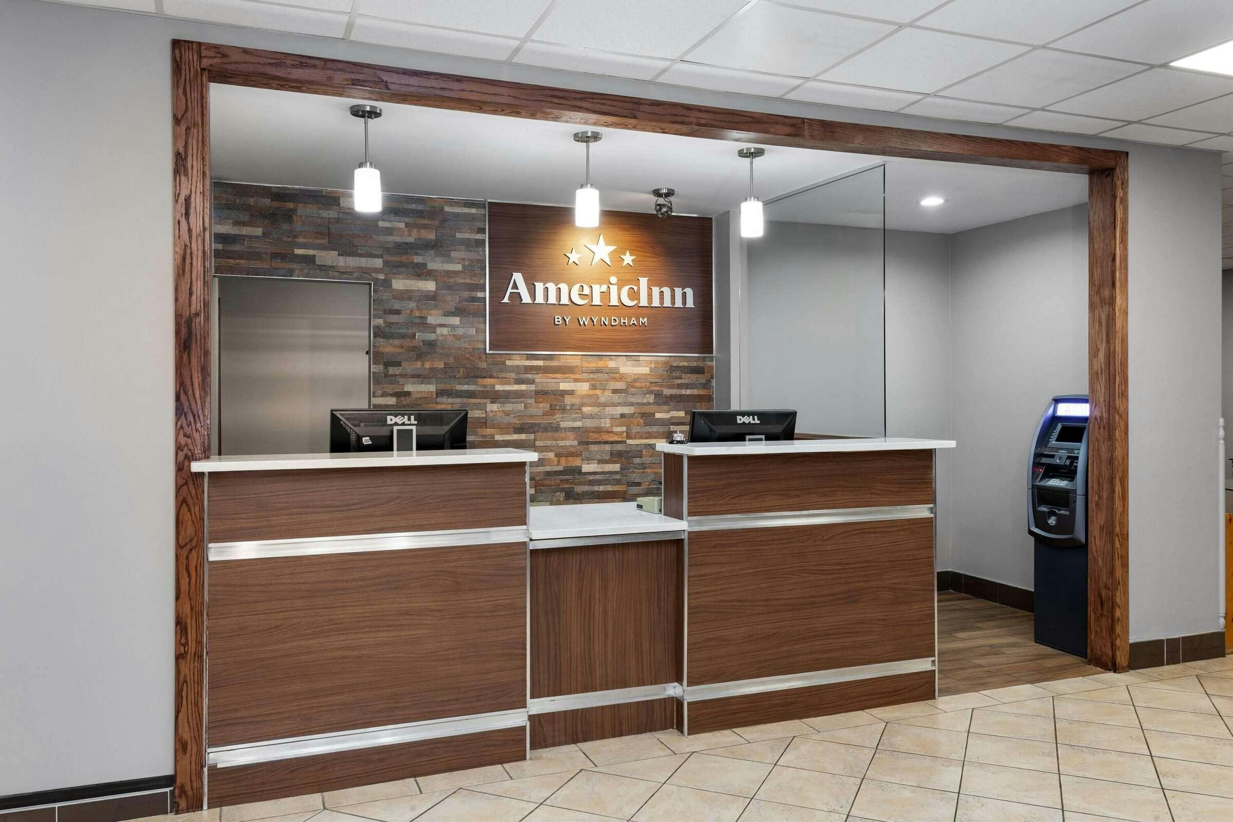 Hotel AmericInn Baraboo Event Center photo 3