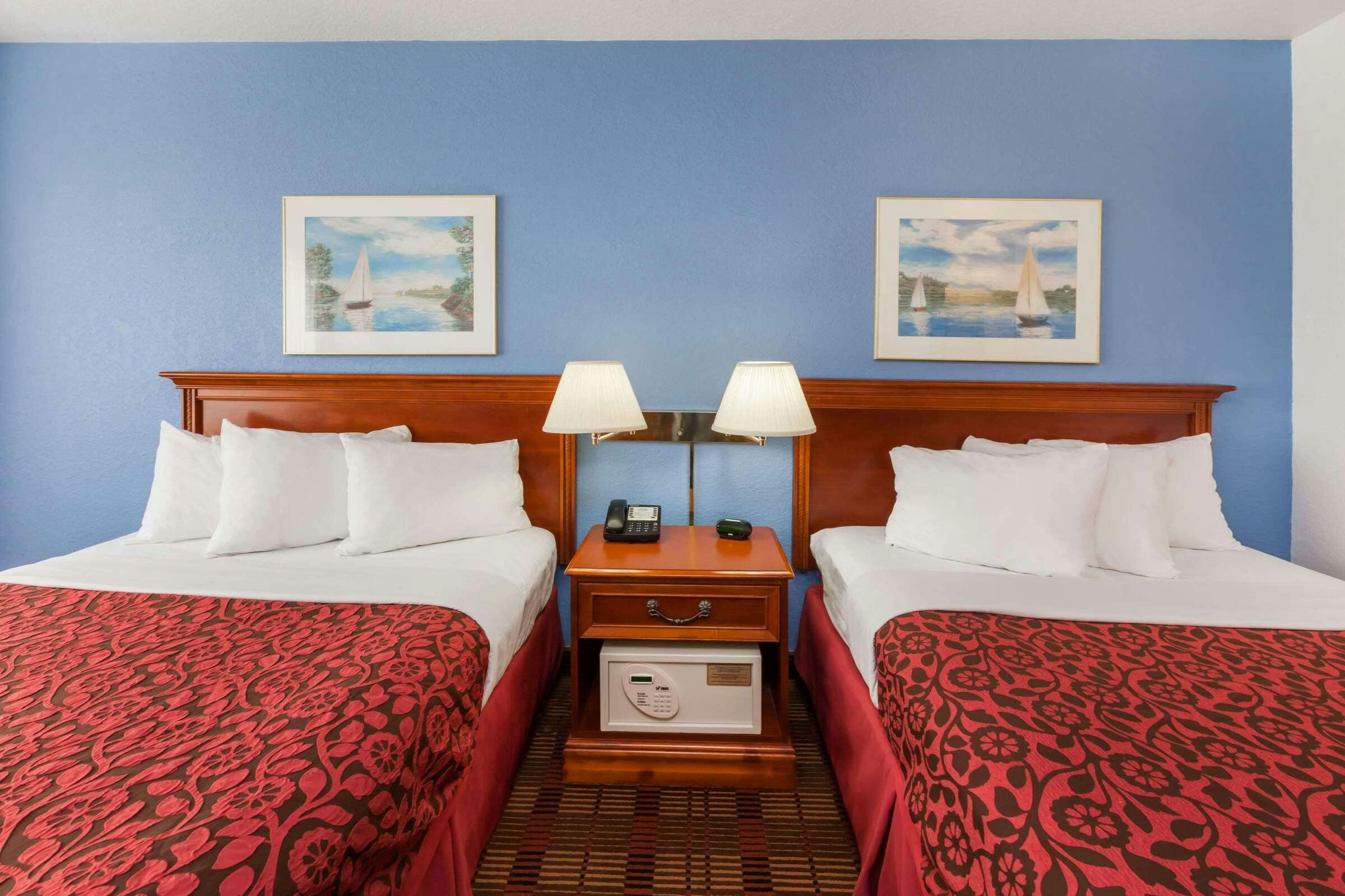 Hotel Days Inn by Wyndham Holland photo 5