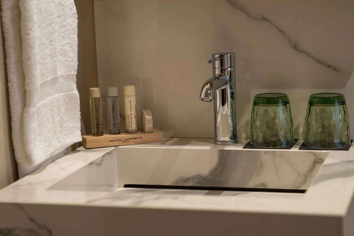 Hotel 9Hotel Paquis photo 4