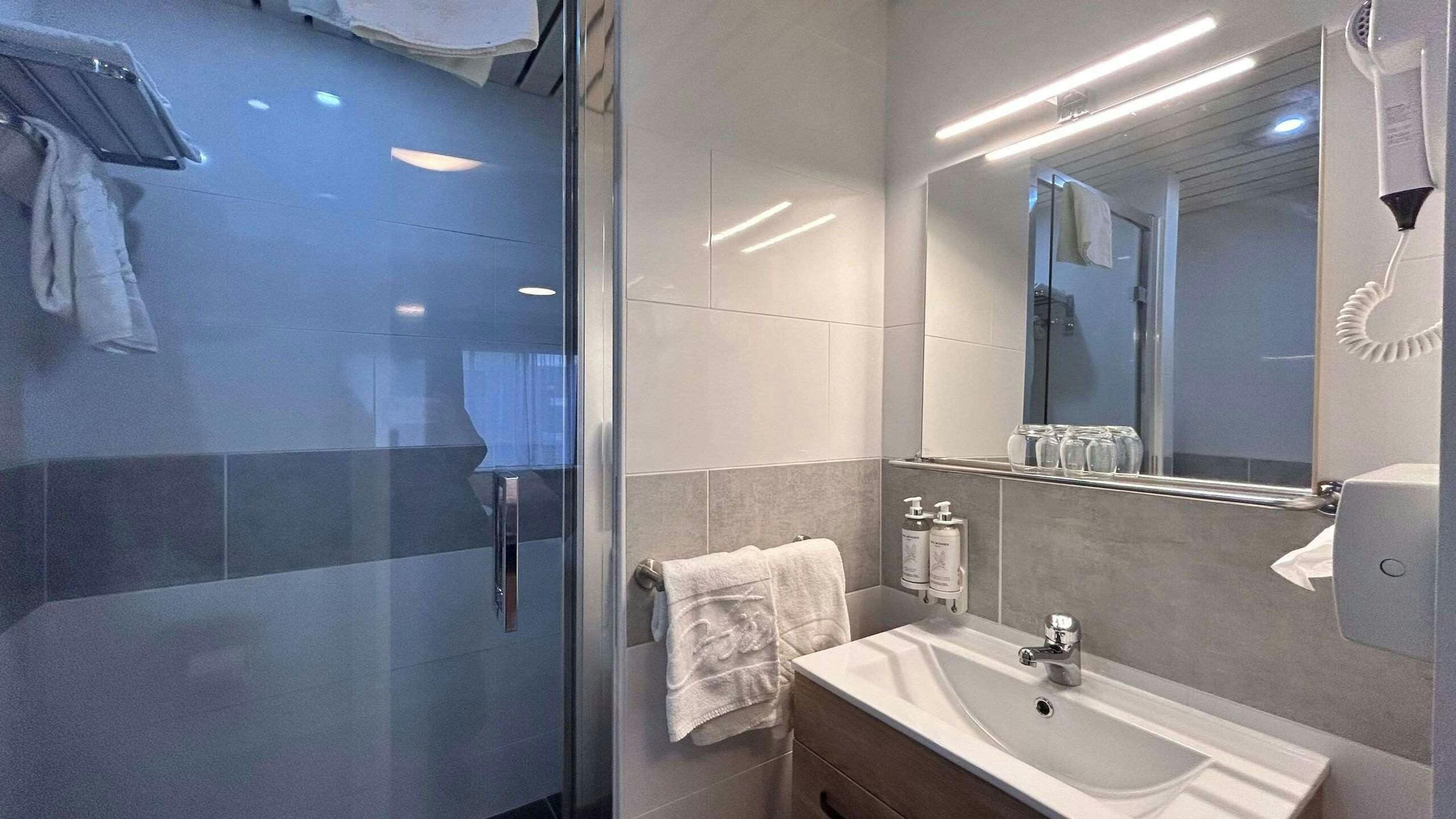 Hotel First Euroflat Hotel photo 4