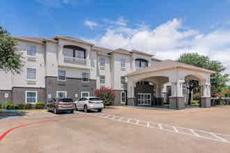 Hotel Super 8 Fort Worth Stockyards photo 1