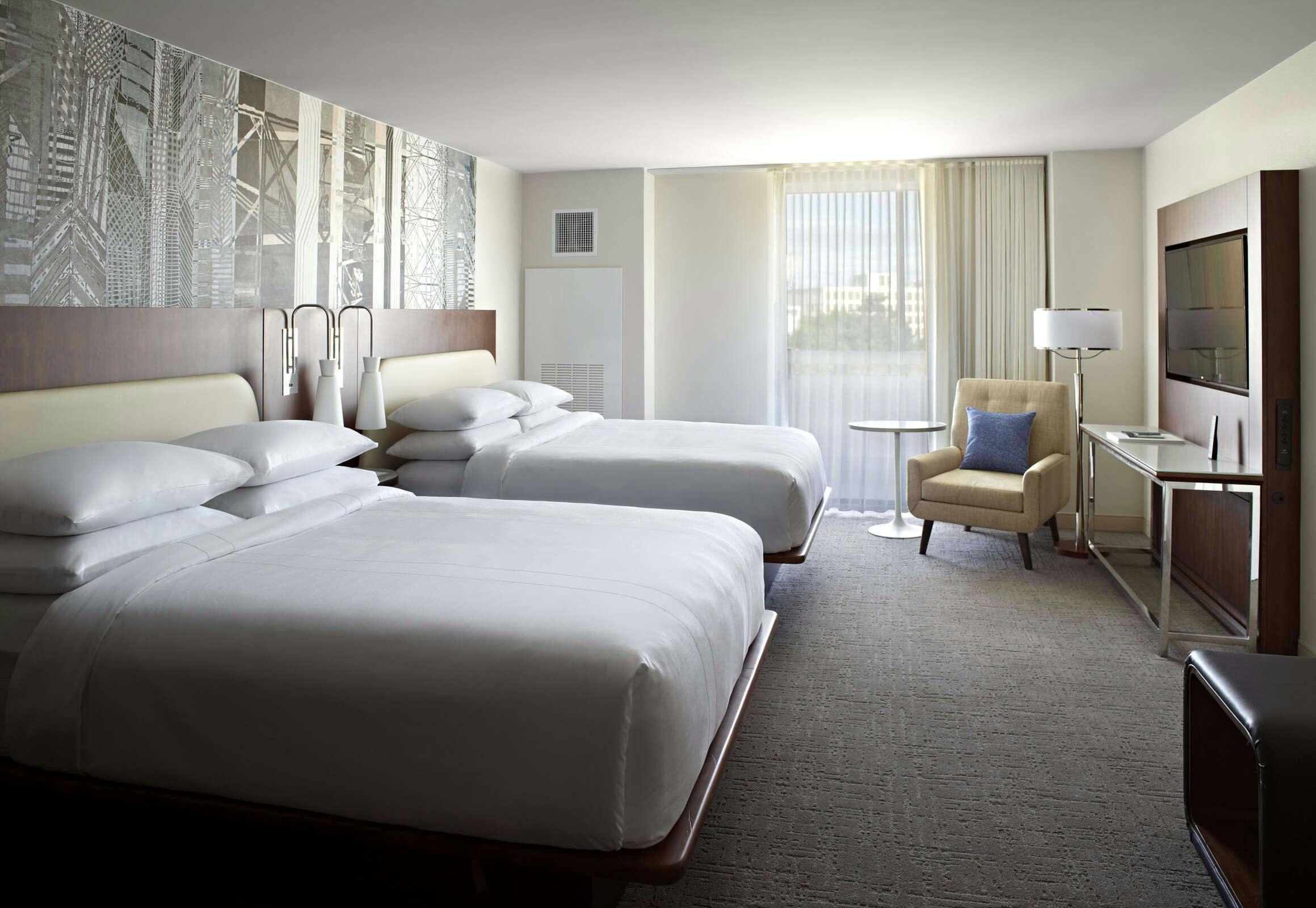 Hotel Marriott at the University of Dayton photo 2