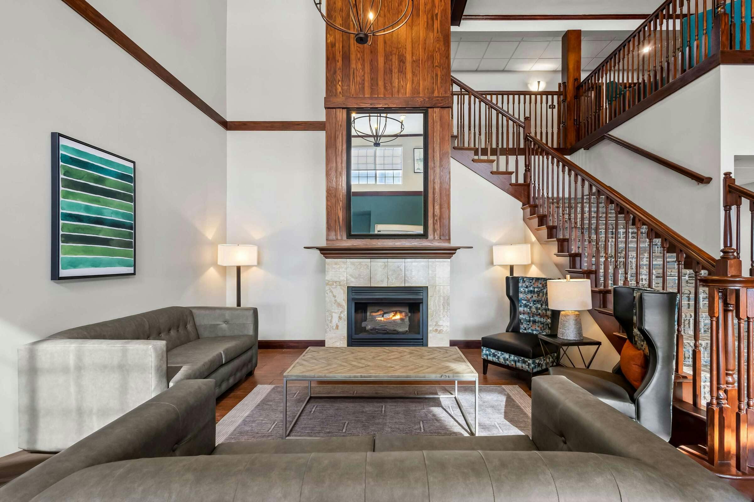 Hotel Best Western Plus Fort Wayne Inn & Suites North photo 1