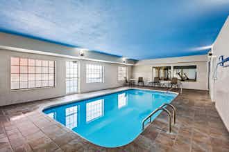 Hotel Best Western Plus Fort Wayne Inn & Suites North photo 2