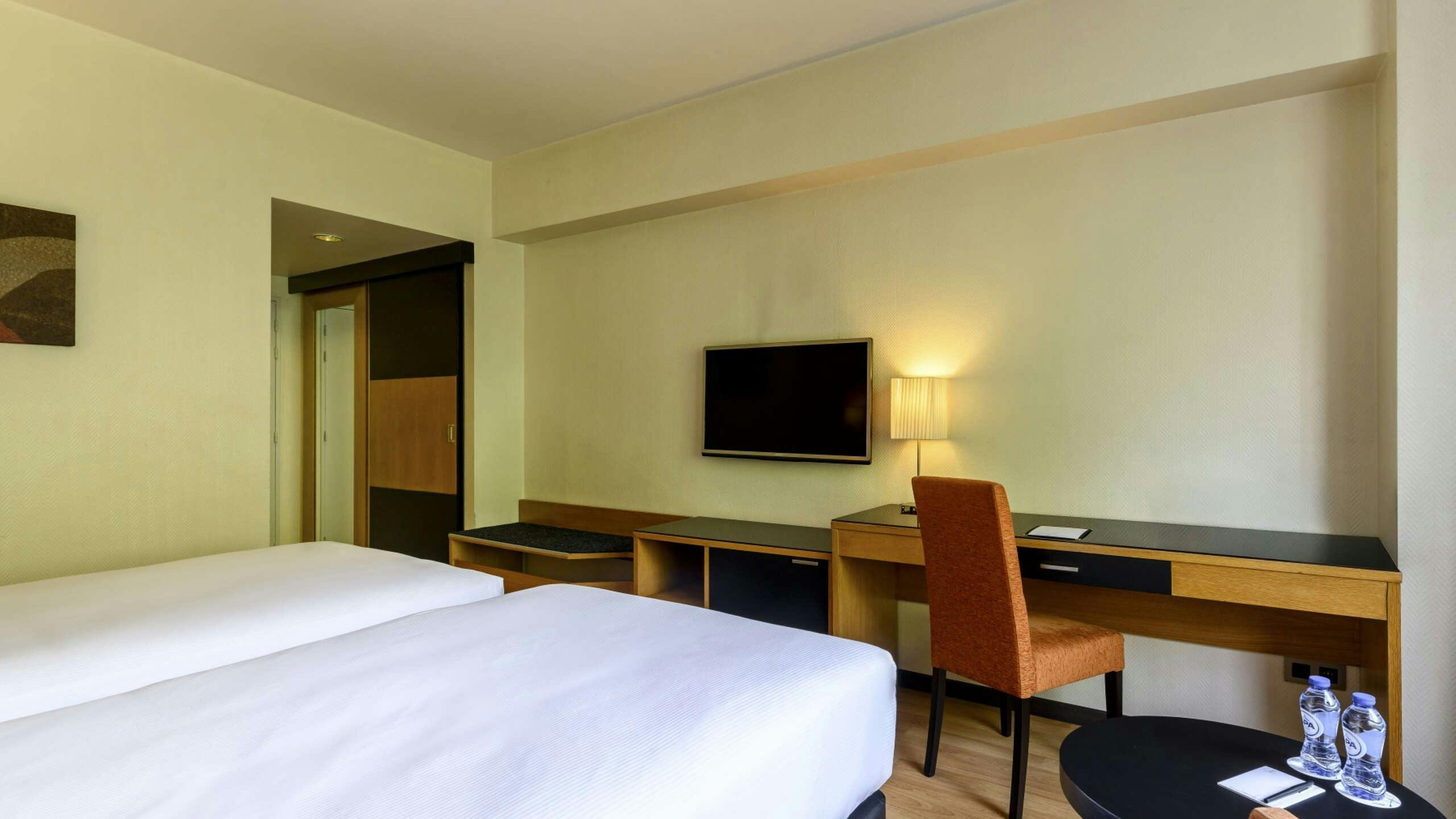 Hotel a&o Brussel Centrum photo 2