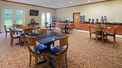 Hotel Best Western Cleveland Inn & Suites photo 2
