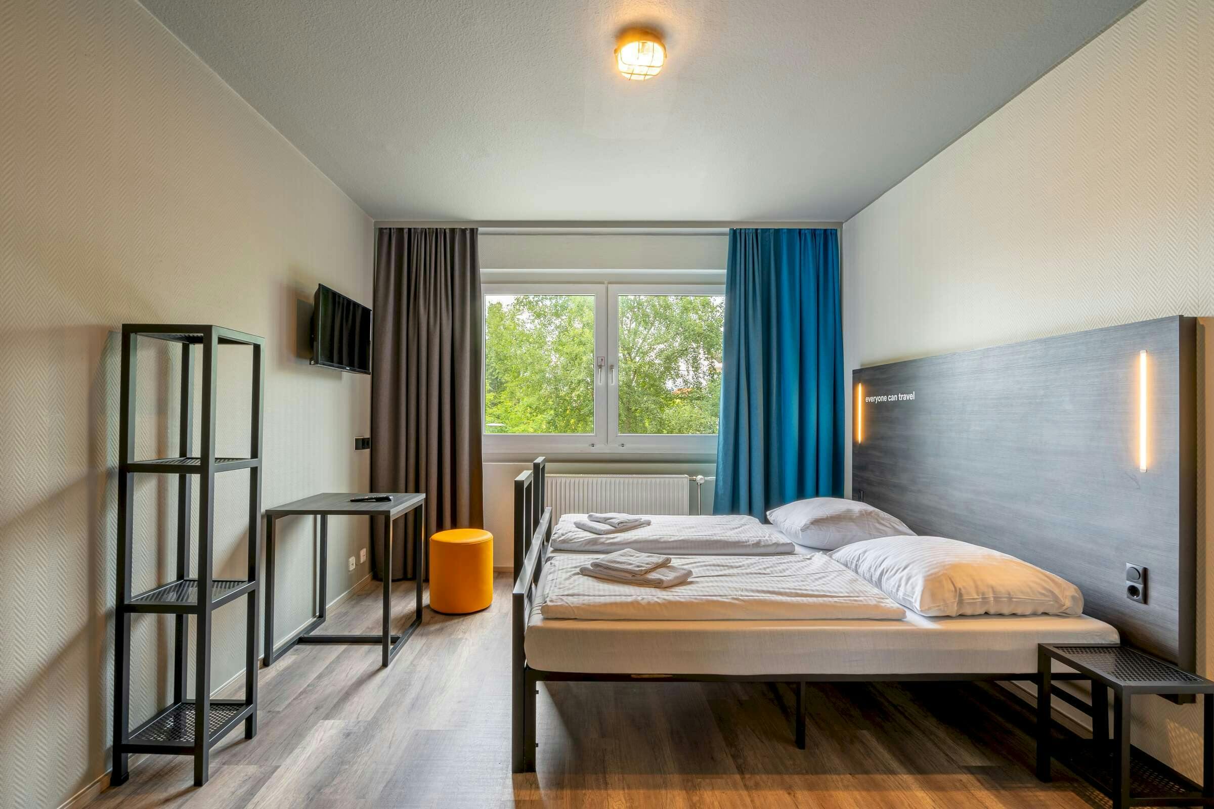 Hotel a&o Berlin Kolumbus photo 4