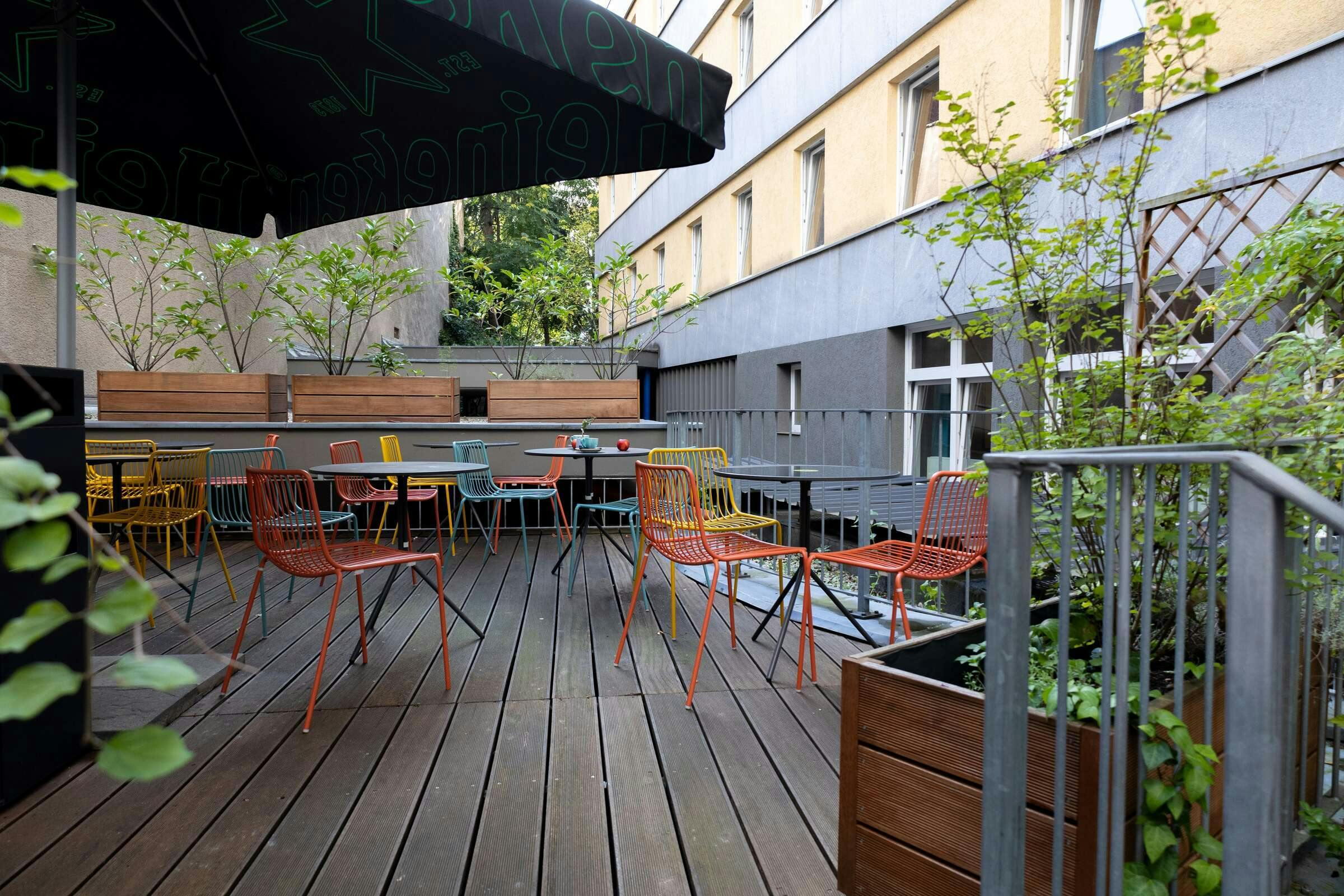 Hotel a&o Köln Neumarkt photo 2