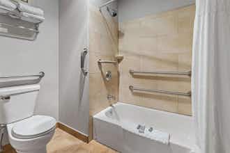 Hotel Best Western Ambassador Inn & Suites photo 3