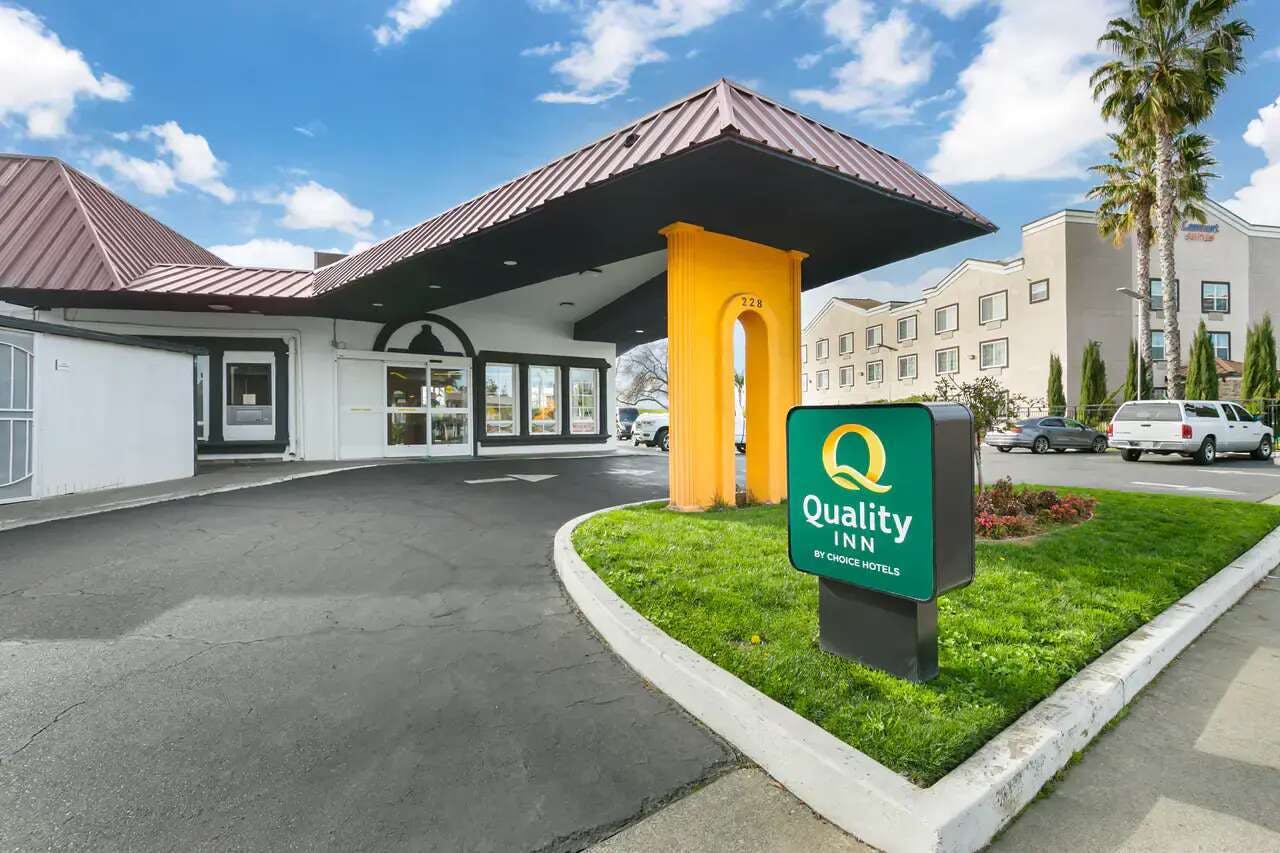 Quality Inn & Suites Sacramento