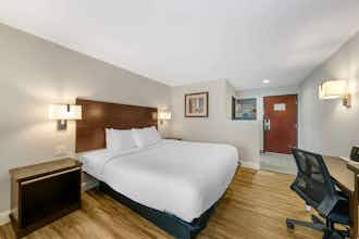 Hotel Quality Inn & Suites Sacramento photo 3