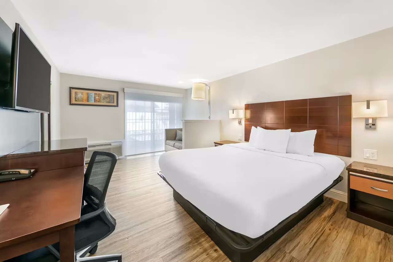 Hotel Quality Inn & Suites Sacramento photo 4