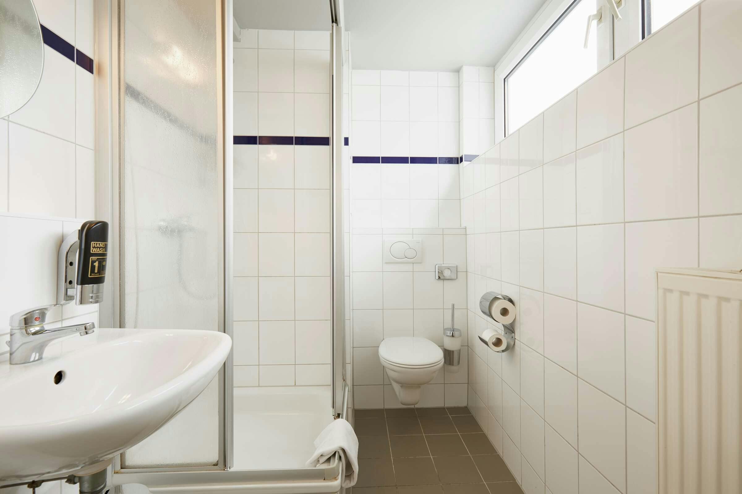 Hotel a&o Düsseldorf Hauptbahnhof photo 4