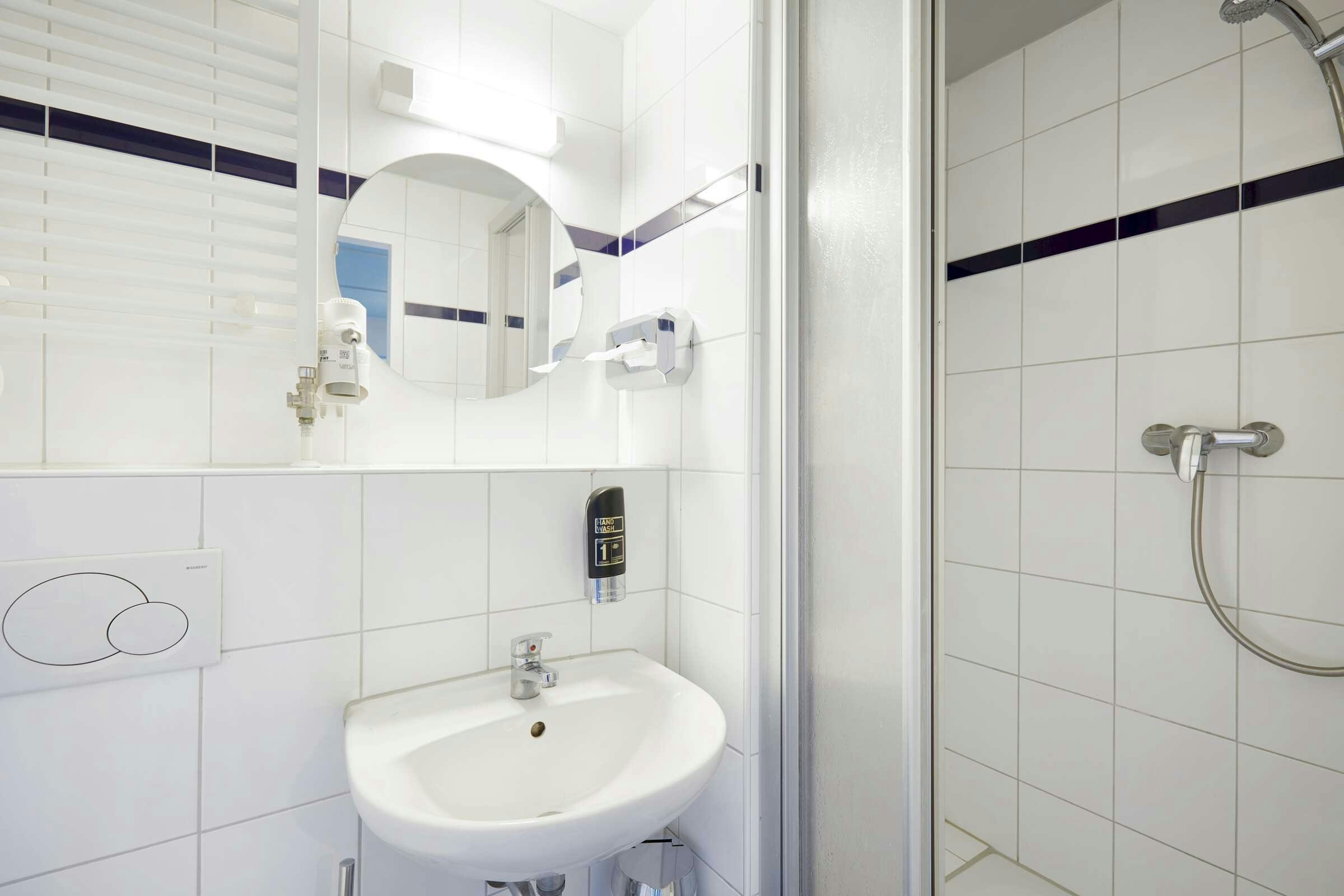 Hotel a&o Düsseldorf Hauptbahnhof photo 5