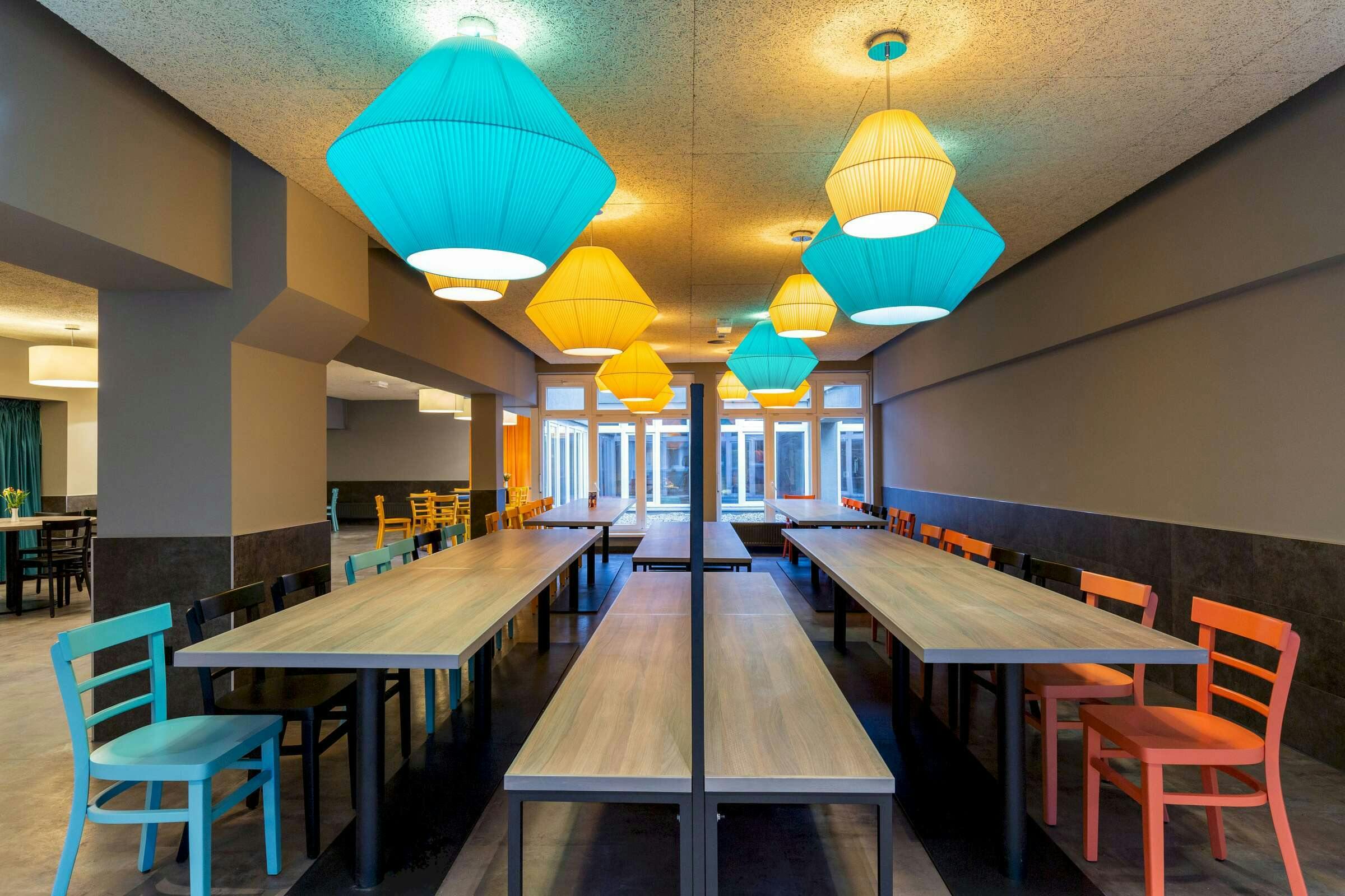 Hotel a&o Düsseldorf Hauptbahnhof photo 2