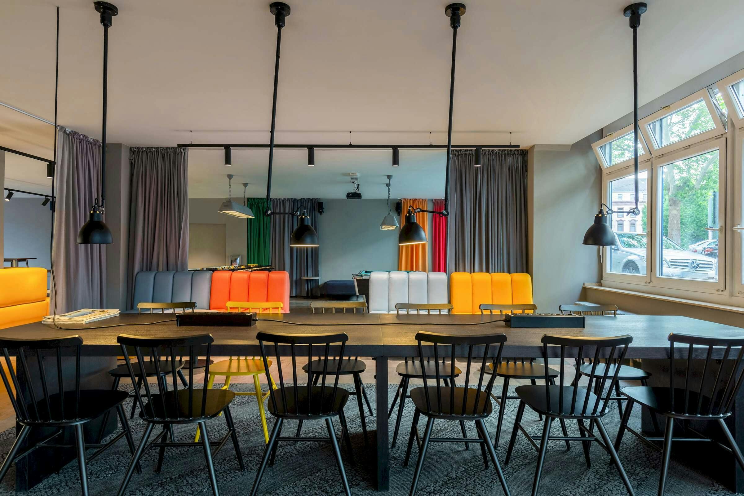 Hotel a&o Düsseldorf Hauptbahnhof photo 1