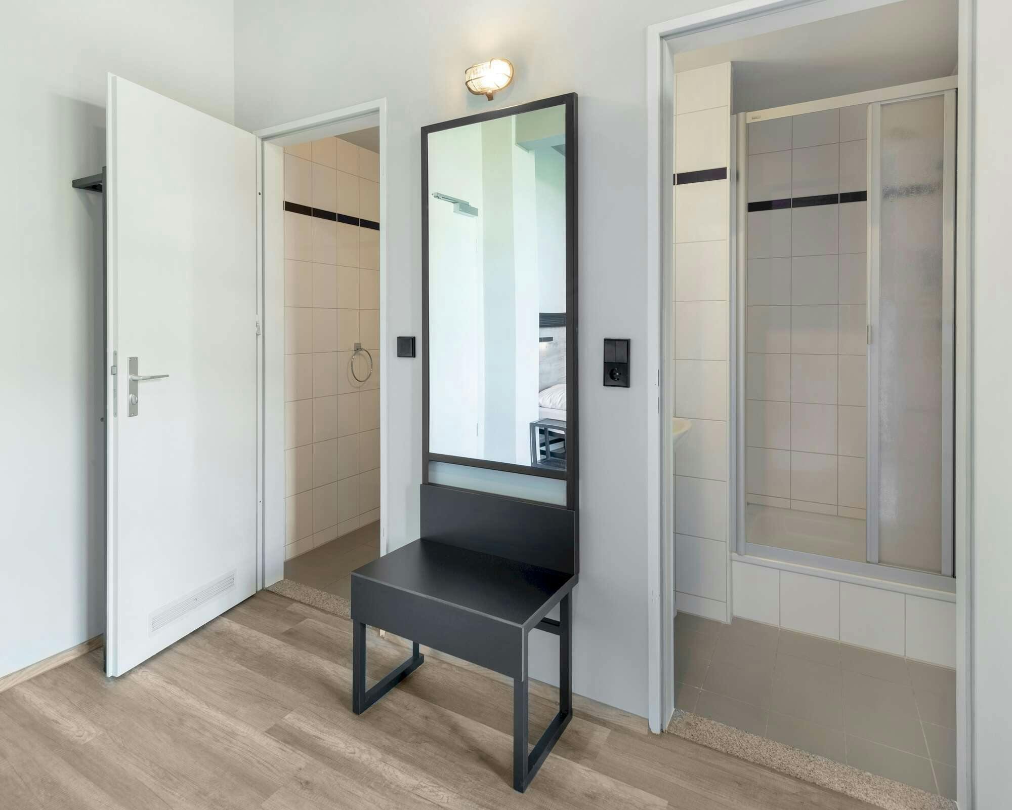 Hotel a&o Frankfurt Galluswarte photo 4