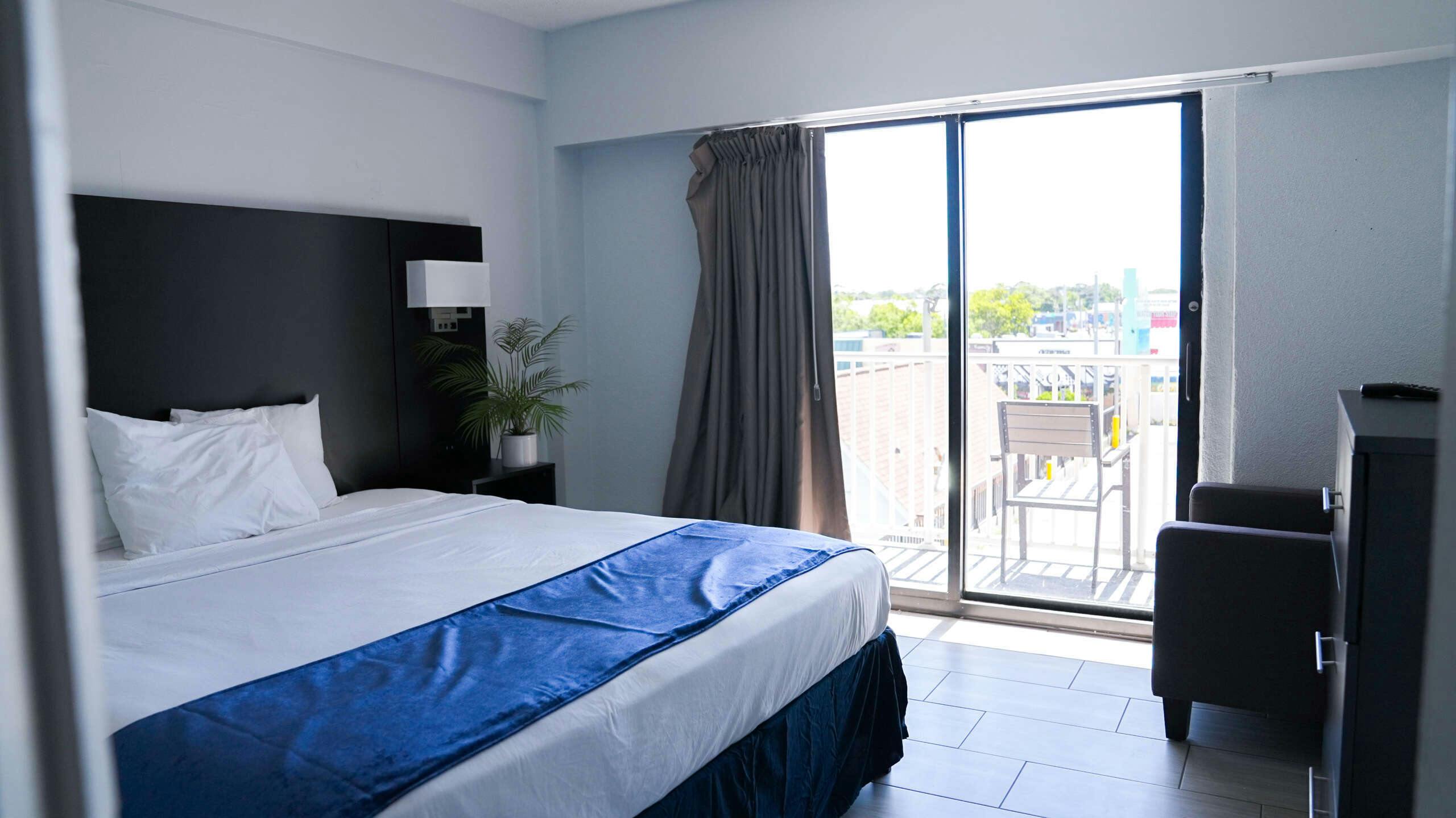 Hotel Sun and Sand Oceanfront Suites photo 3