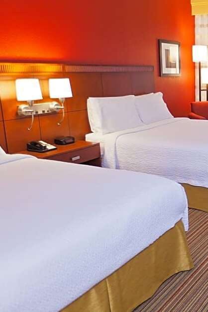 Hotel Courtyard Chicago O'Hare photo 1