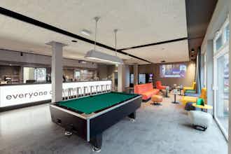Hotel a&o Berlin Hauptbahnhof photo 1