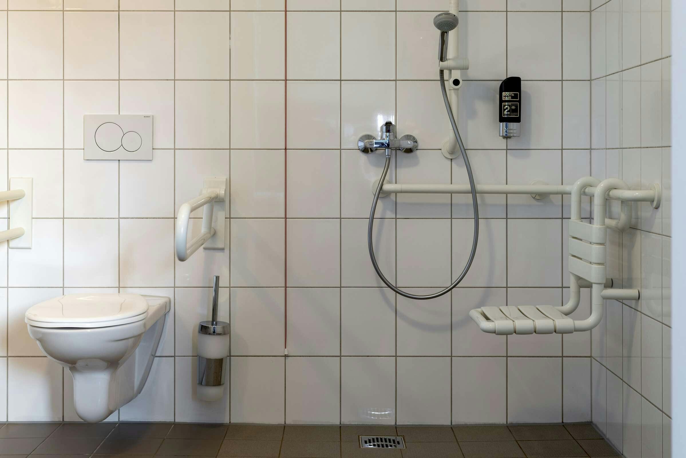 Hotel a&o Graz Hauptbahnhof photo 3