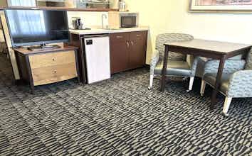 Hotel Sojourn Suites Portland Airport photo 2