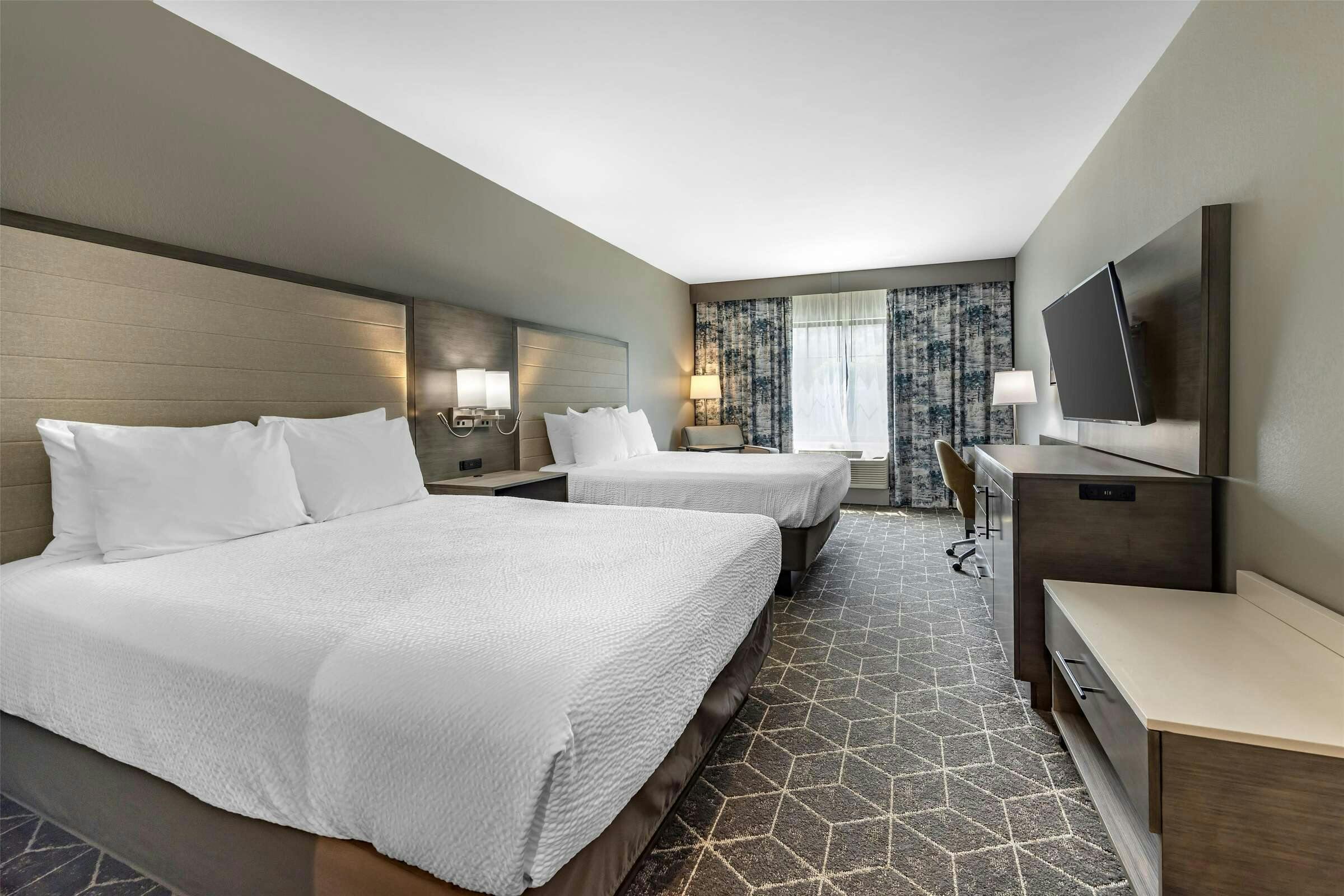 Hotel Best Western Plus Lawrenceburg photo 1