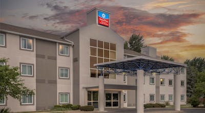Sure Stay Plus Hotel By Best Western Niagara Falls East