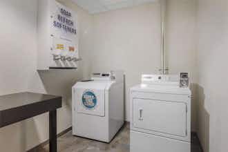 Hotel Sure Stay Plus Hotel By Best Western Niagara Falls East photo 5