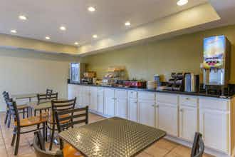 Hotel SureStay By Best Western Chambers Petrified Forest photo 1