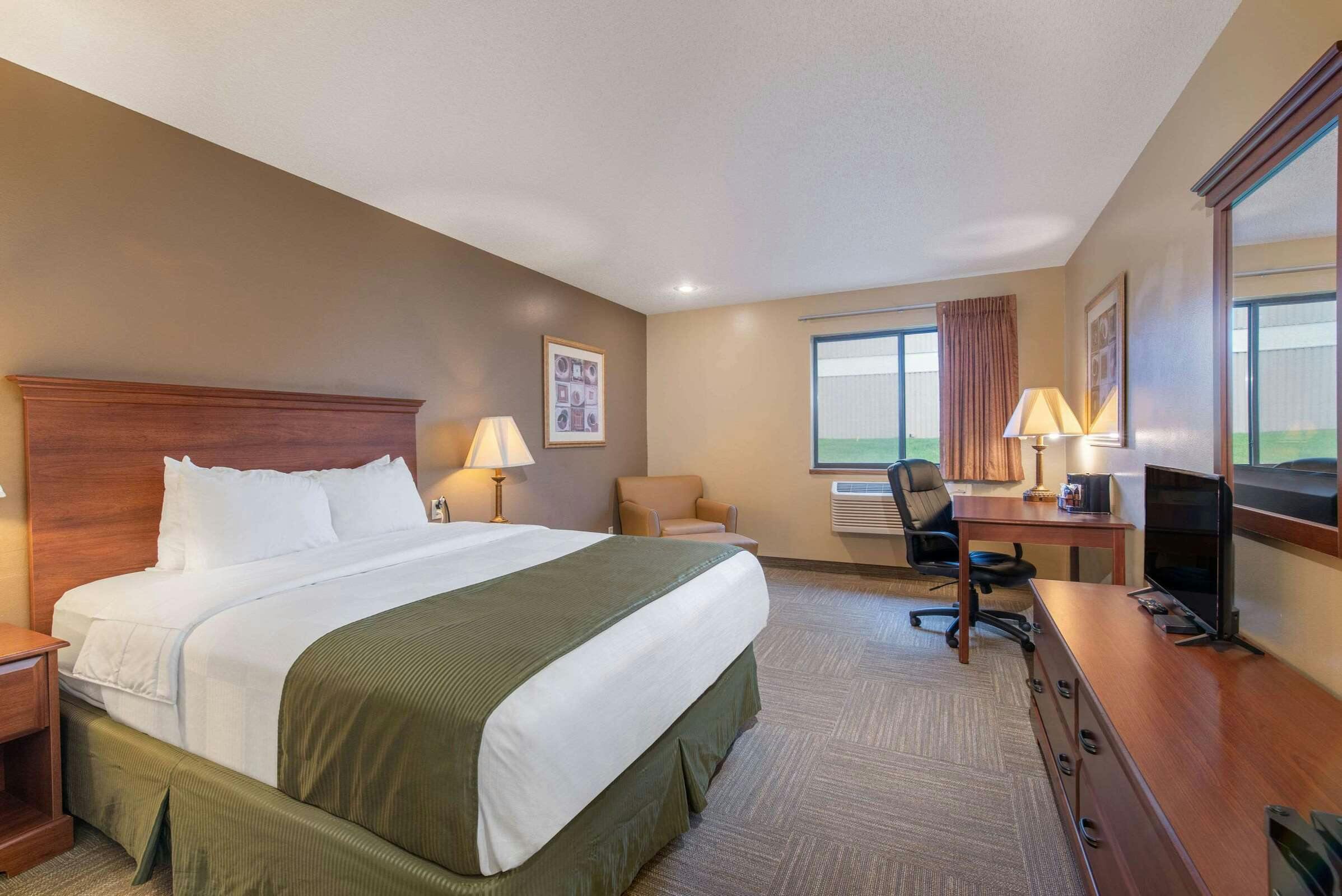 Hotel Days Inn Mitchell SD photo 5