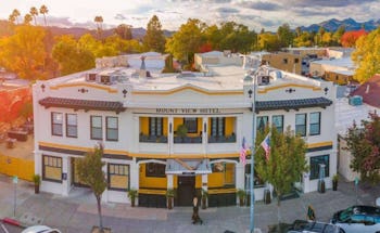 Mount View Hotel & Spa