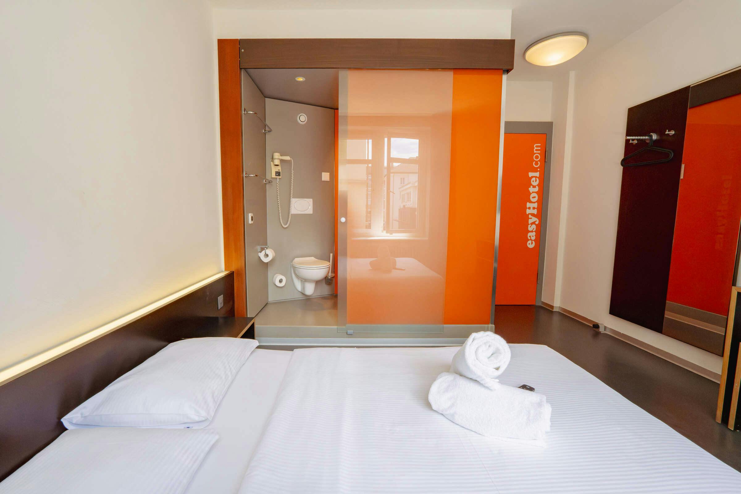 Hotel easyHotel Zürich City Centre photo 2