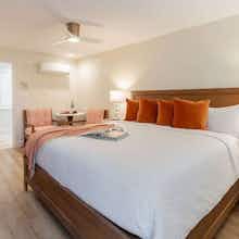 Hotel The Beach Club on Madison Avenue photo 5