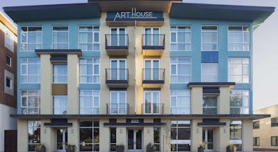 Art House Hotel and Suites