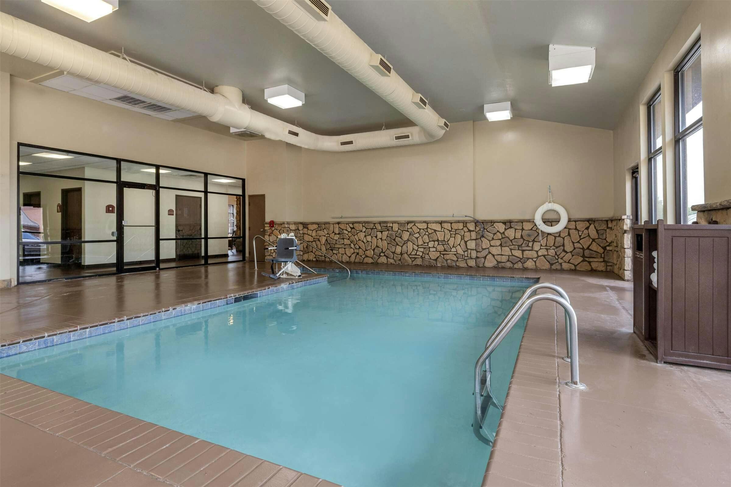 Hotel Best Western Plus Cimarron Hotel & Suites photo 3