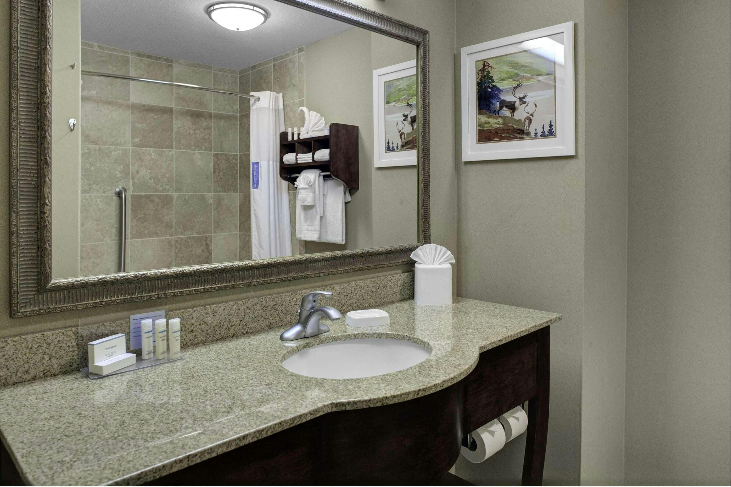 Hotel Hampton Inn Elkhorn Lake Geneva Area photo 2