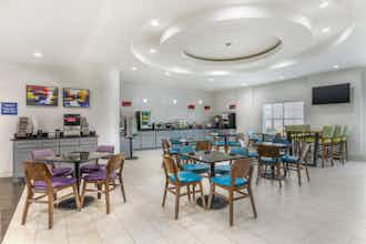 Hotel Best Western Plus Fort Worth Forest Hill Inn & Suites photo 4