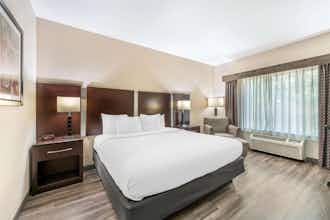 Hotel Best Western Plus Eastgate Inn & Suites photo 1