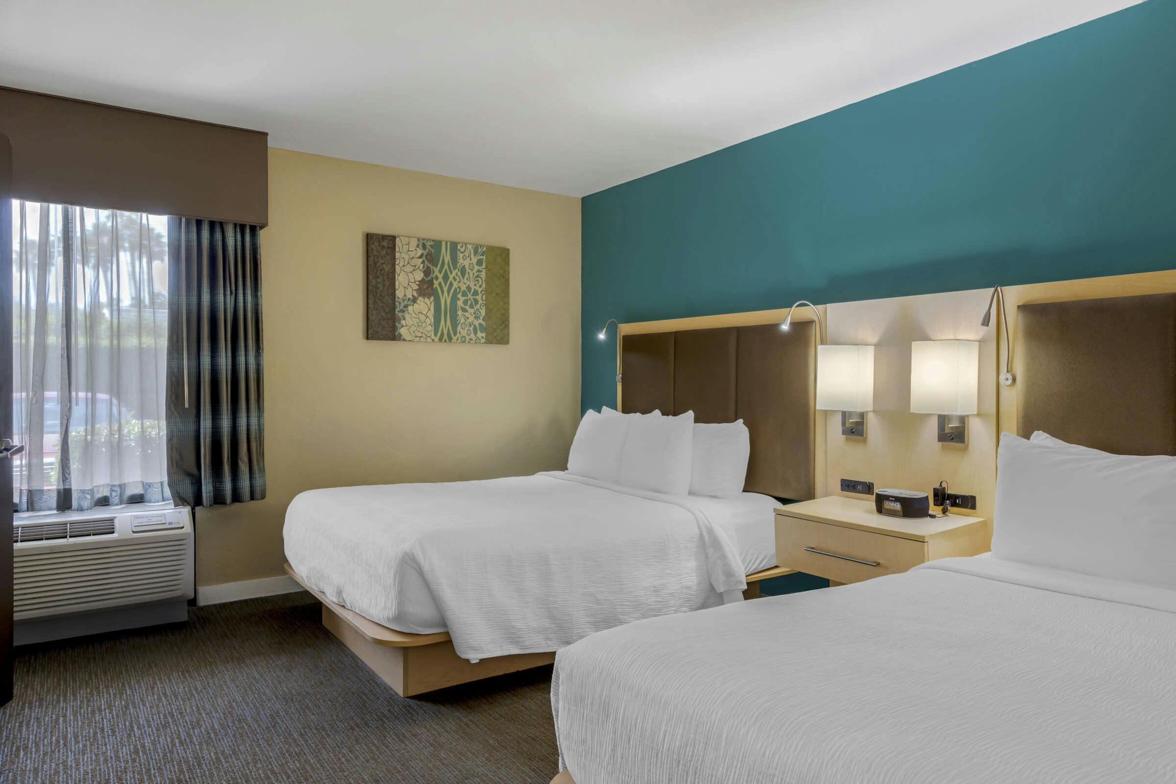 Hotel Best Western Plus South Coast Inn photo 2